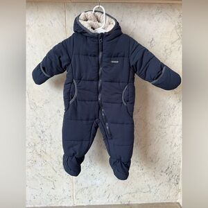 Osh Kosh Bunting in Navy 6-9 Months